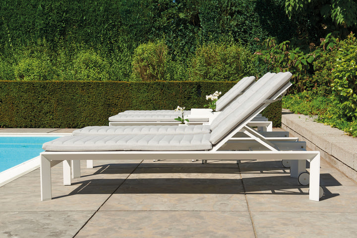 Delta High Multi-Position Aluminum Loungers