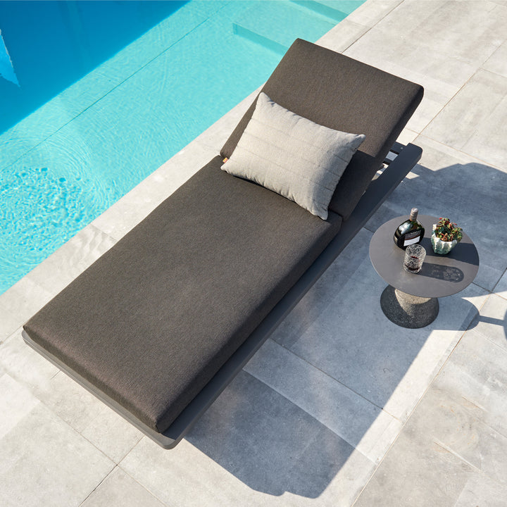 Fitz Roy Aluminum Lounger