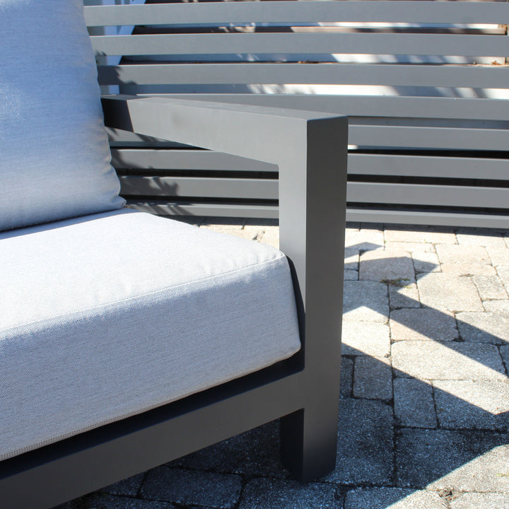 Block Lounge Set
