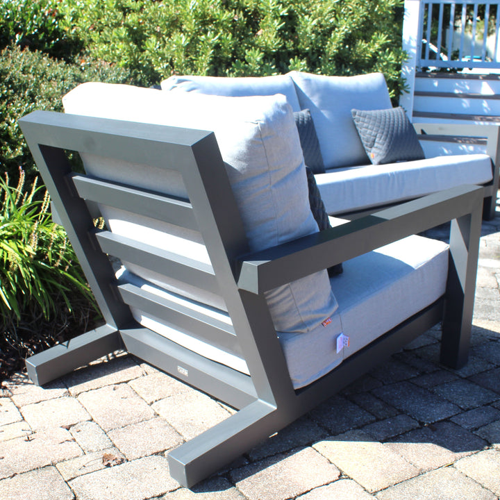 Block Lounge Set