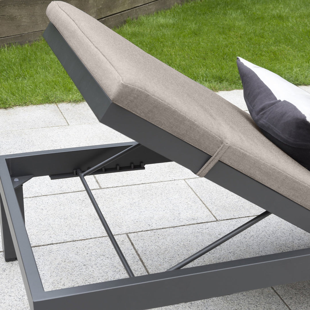 Expertly crafted with a light-weight powder coated aluminum frame, the Elba Multi-Position Lounger offers six comfortable seating positions and easily reclines for optimal relaxation.