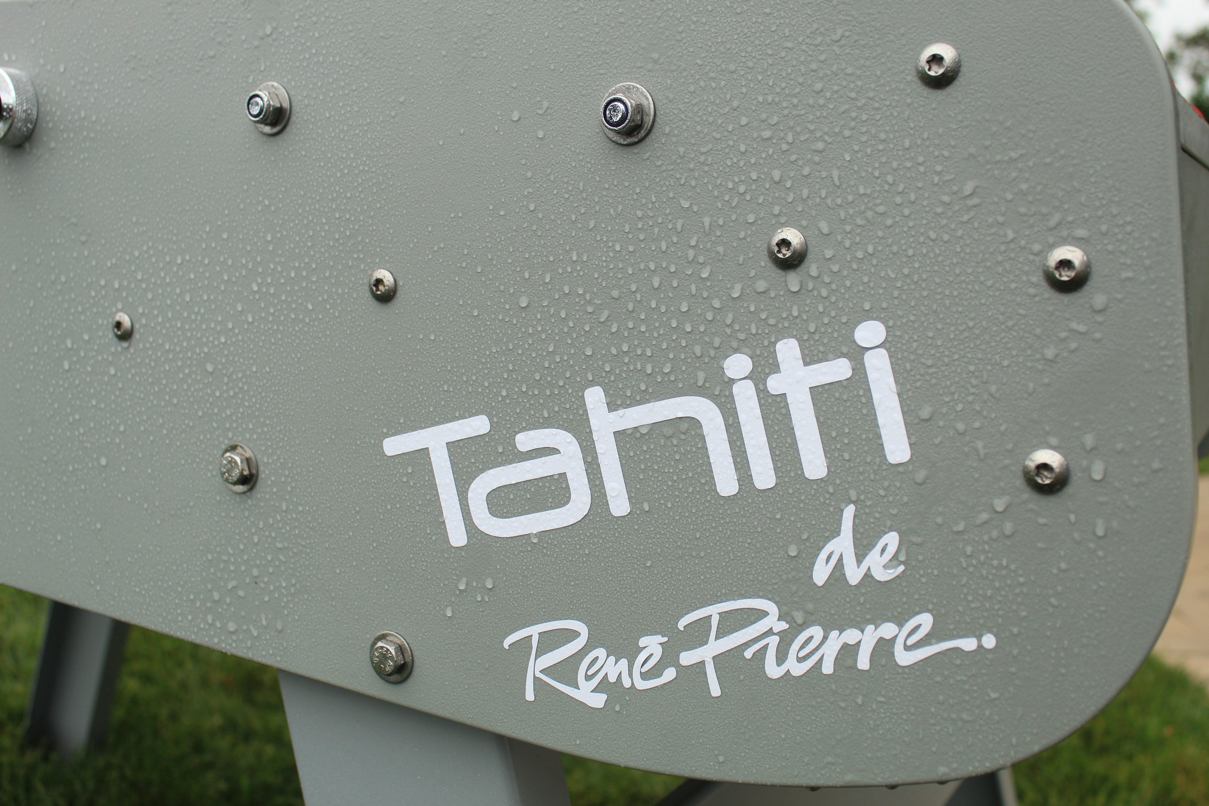 René Pierre Tahiti Outdoor Six-Player Foosball Table – KETTLER