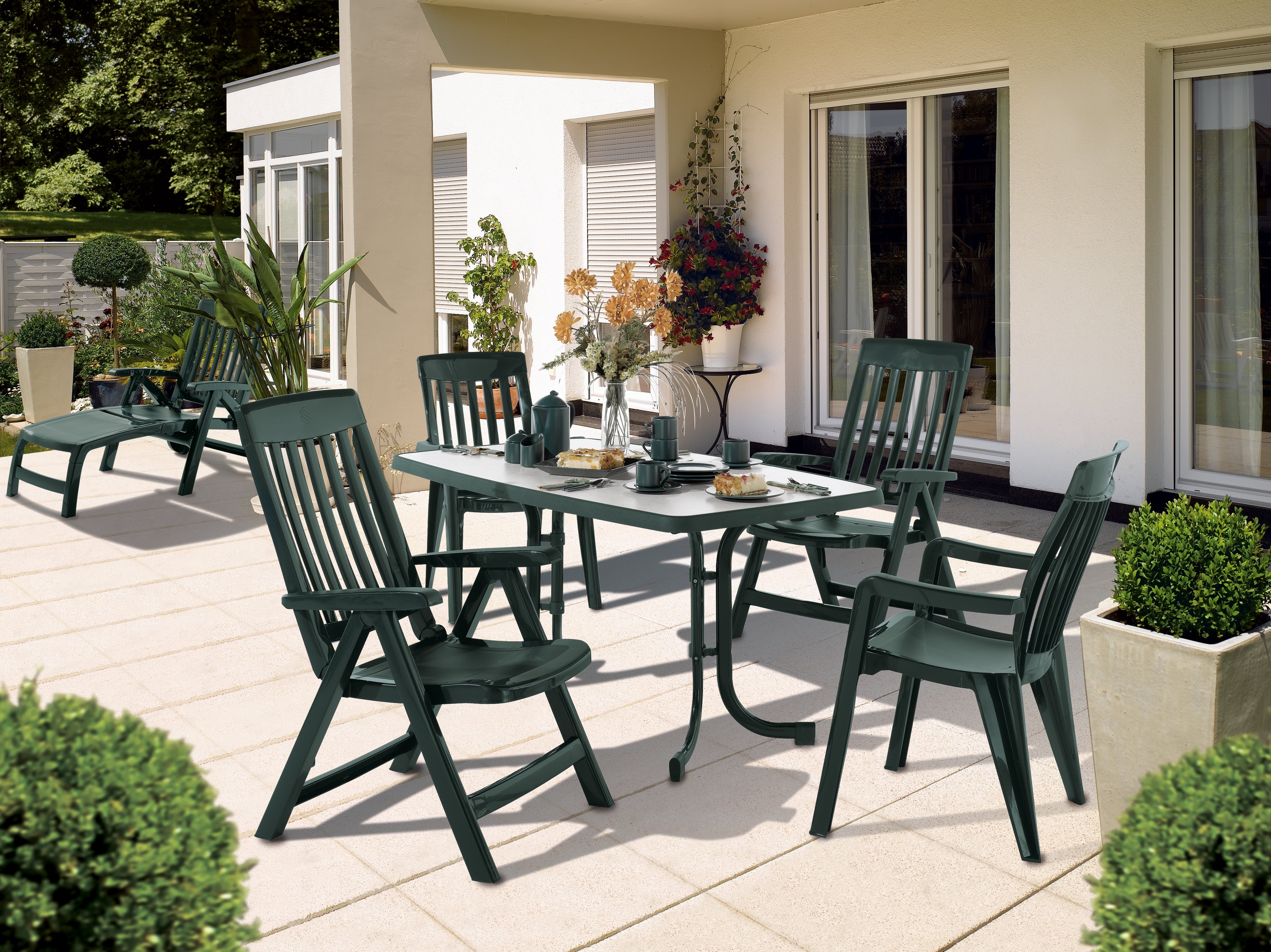 Sieger Multi Position Resin Chairs – KETTLER Retail Showroom